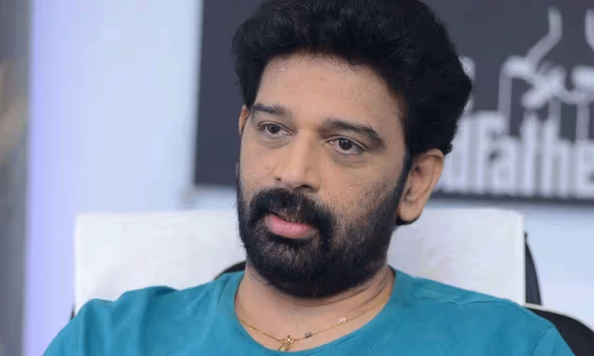 JD Chakravarthy's Promotional Dedication Winning Hearts Ahead of Gayapadda Simham