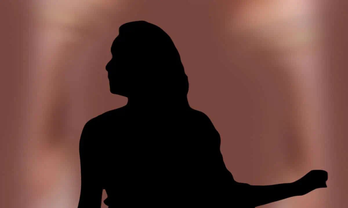 Sonali Bendre's Six-Film Tollywood Marvel: How She Conquered Telugu Cinema