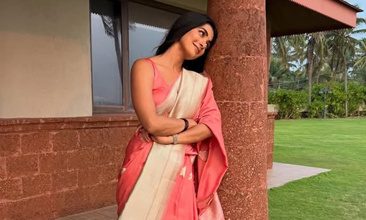 Pooja Hegde's Cultural Homecoming Melts Hearts Across Social Media