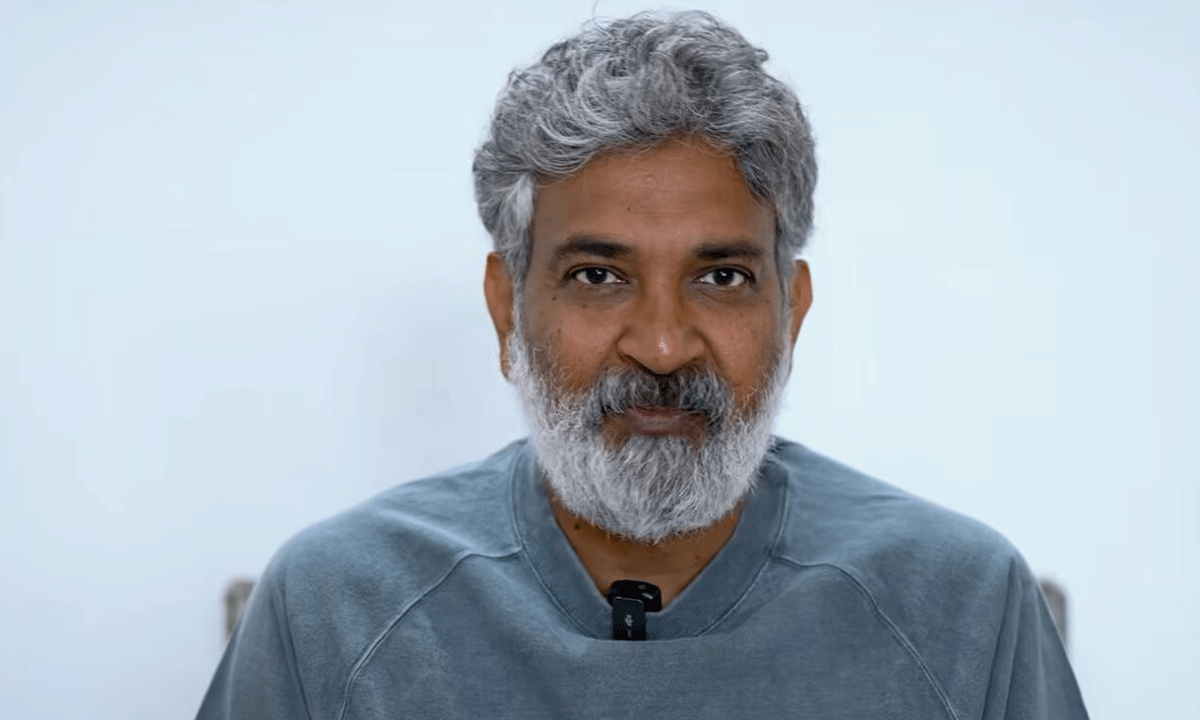Rajamouli Establishes His Own VFX Empire for 'Varanasi' - A Game-Changer Move