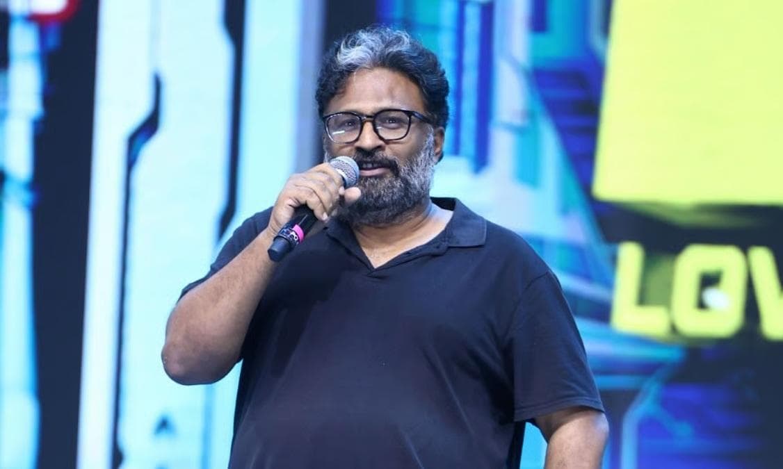 Ram Director Crowns Vignesh Shivan As Kollywood's Rajkumar Hirani