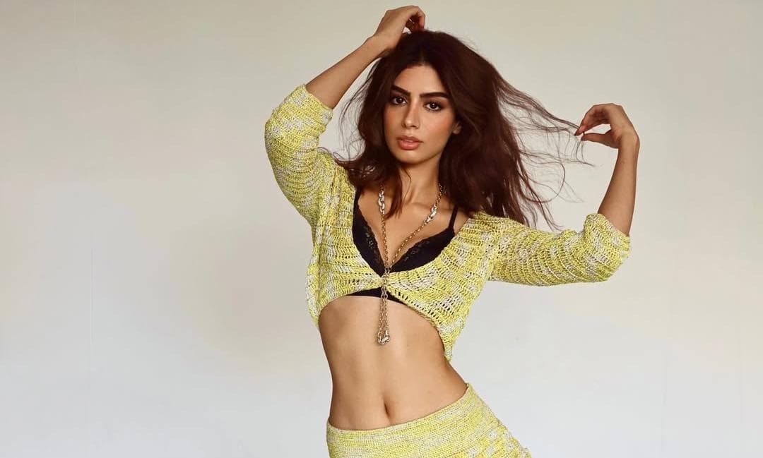 Khushi Kapoor's Bold Photoshoot Creates Social Media Storm